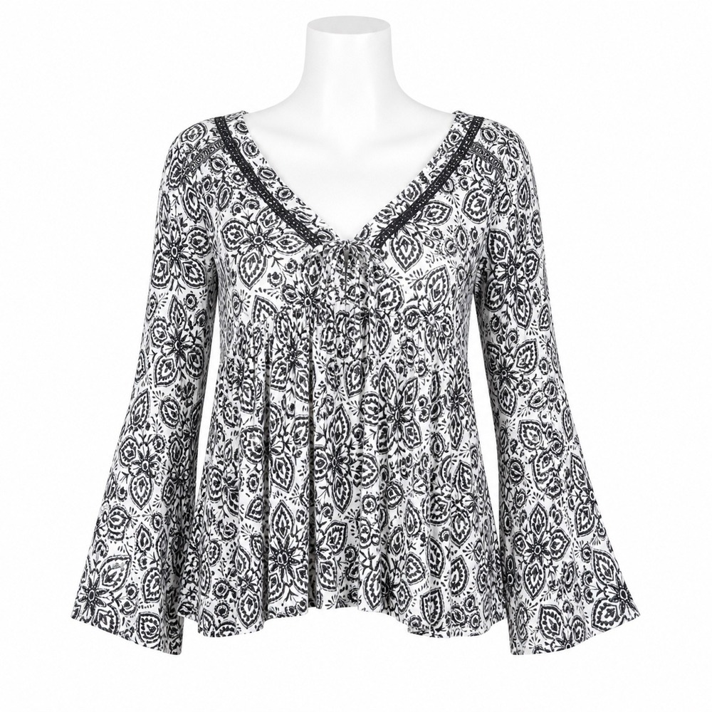 Eri + Ali Blouse Womens XS Black White Boho Medallion Bell Sleeve Crochet V-Neck